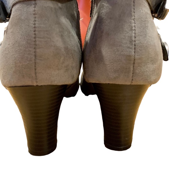 Kohl’s Grey Suede Knee High Boots 7.5 - Picture 5 of 11